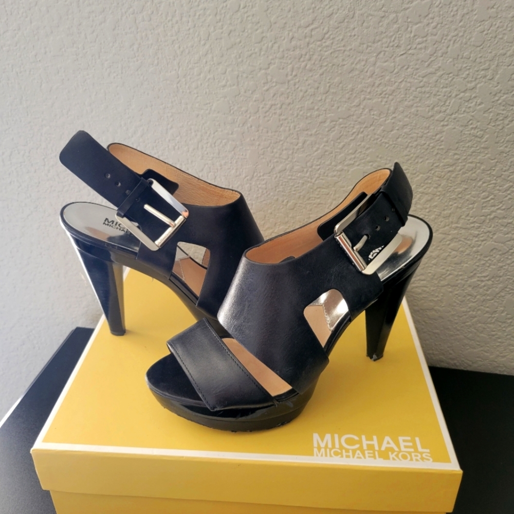 Michael Kors heels size 7